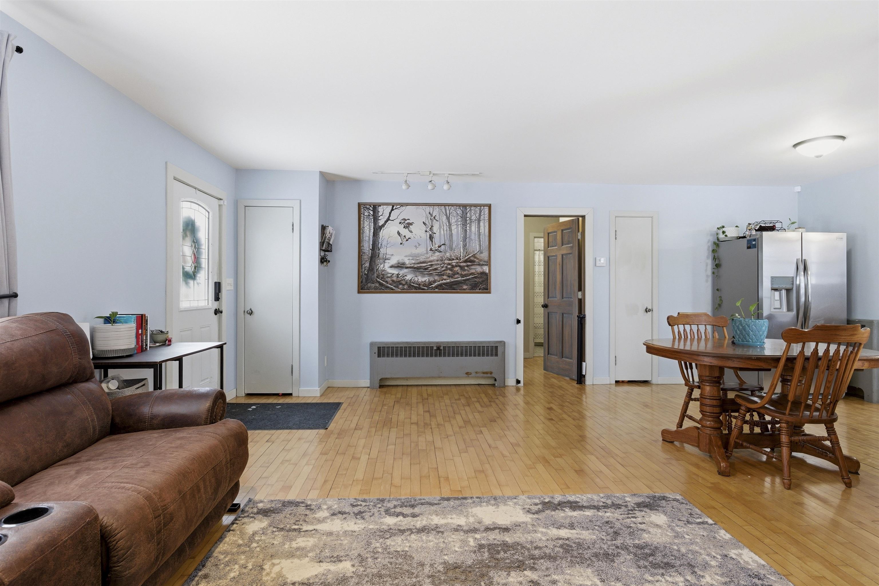 182 N CLINTON Avenue