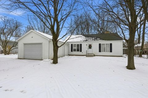 Photo of 182 N CLINTON Avenue, CLINTONVILLE, WI 54929 (MLS # 50321638)