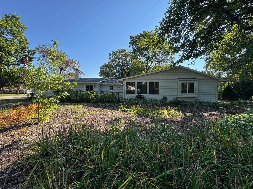 Photo of 2503 E HARMON Street, APPLETON, WI 54915 (MLS # 50315159)