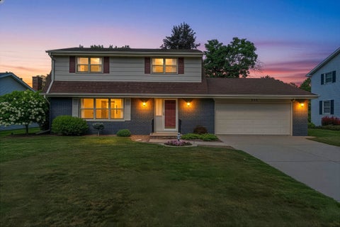 Photo of 506 PINE Terrace, GREEN BAY, WI 54303 (MLS # 50332918)