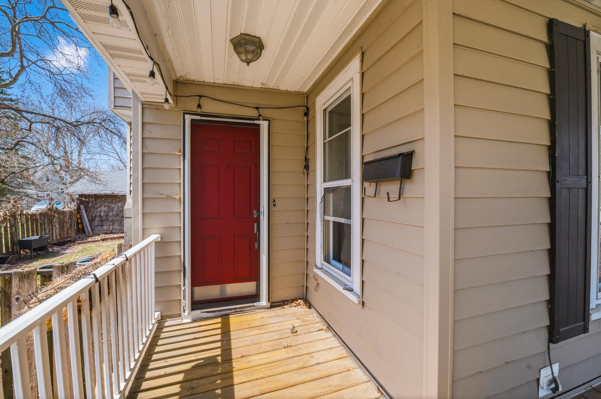 1110 S WEBSTER Avenue