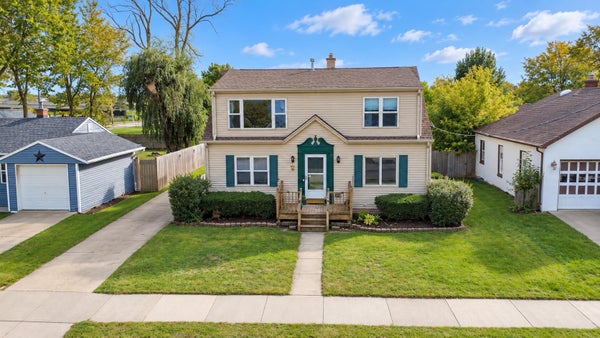 608 MONROE ST, NEENAH, WI 54956 - Image aff6edfa1c268d4007eb3b5f1ed779ec/3696588091