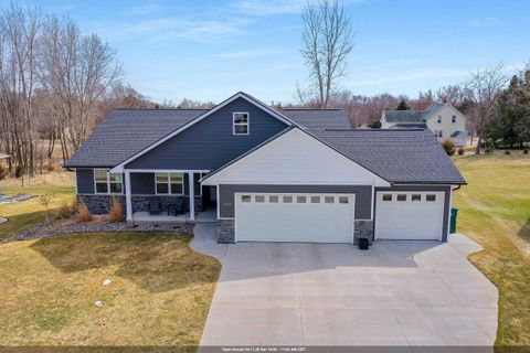 Photo of 1221 VELSEN Road, GREEN BAY, WI 54313 (MLS # 50323263)