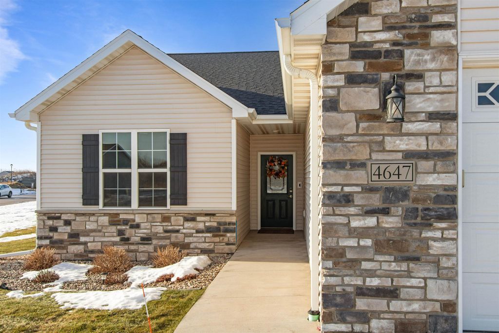 Photo of 4647 N CHERRYVALE Avenue, APPLETON, WI 54913 (MLS # 50319423)