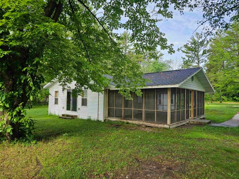 Photo of E5897 NORTH SHORE Road, WEYAUWEGA, WI 54983 (MLS # 50327459)