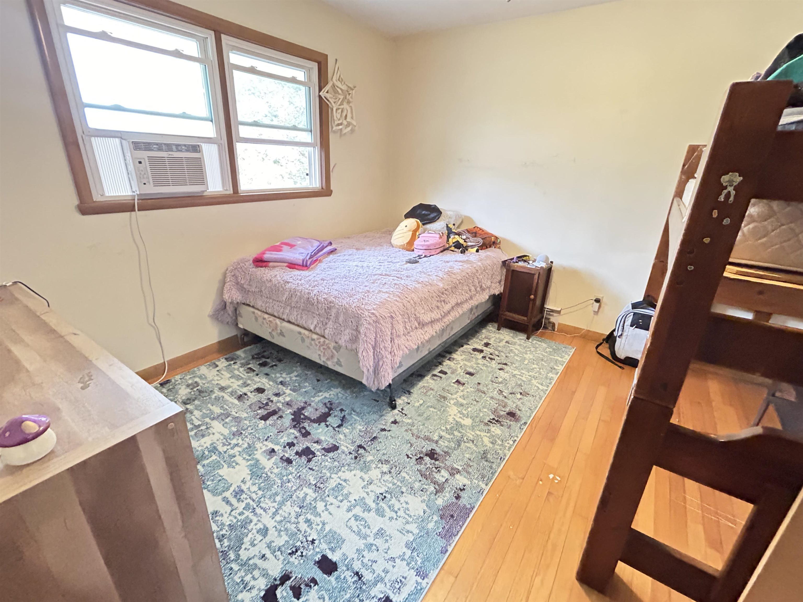 Green Lake, Wisconsin 54941, United States, 4 Bedrooms Bedrooms, ,2 BathroomsBathrooms,Residential,Pending,39017