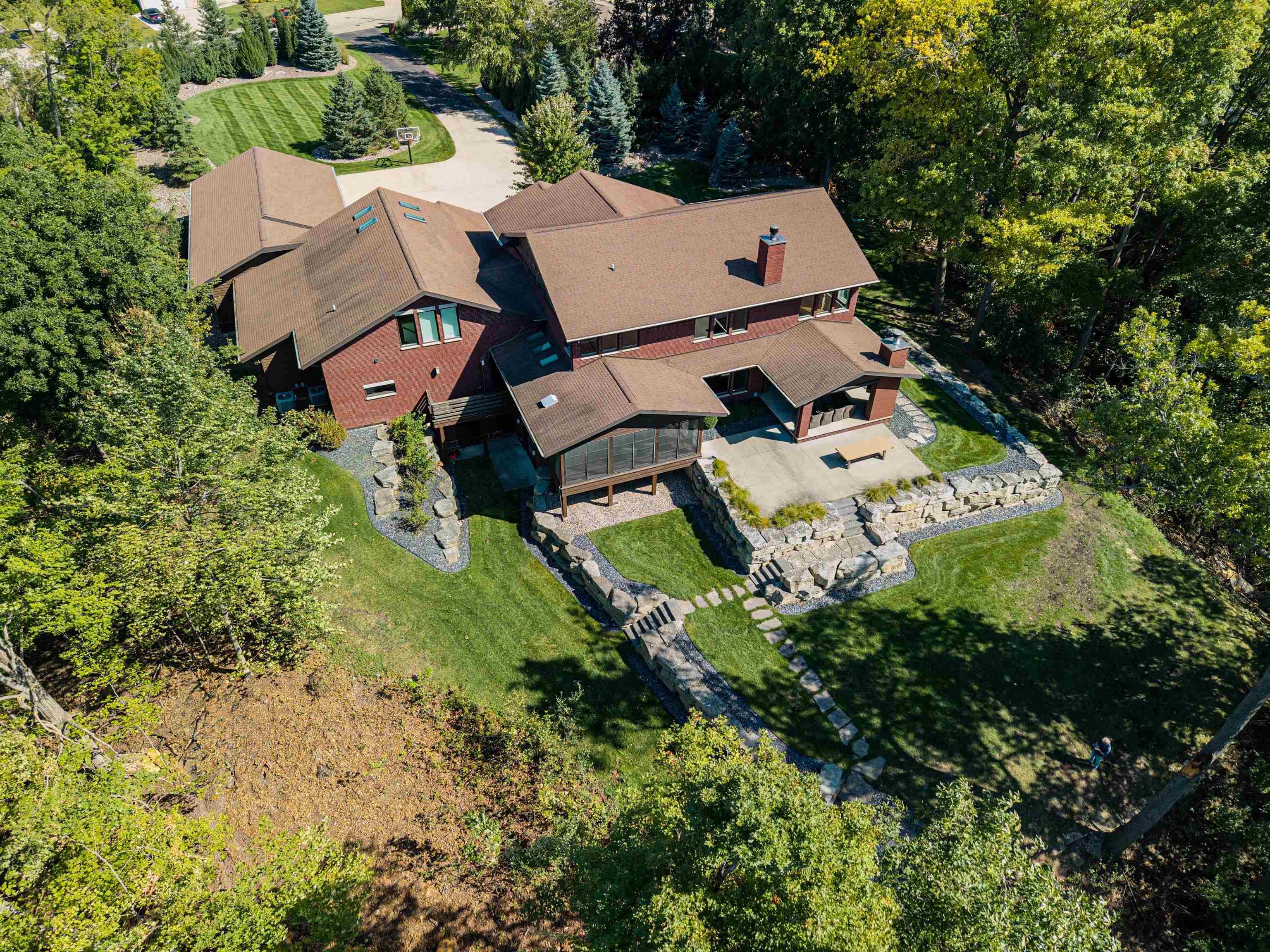 1515 W REID Drive