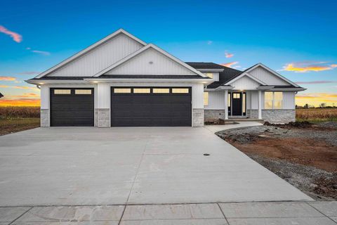 Photo of 3117 TOAD ISLAND Trail, DE PERE, WI 54115 (MLS # 50317216)