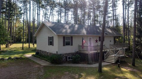 Photo of N8948 SWAMP Road, OGDENSBURG, WI 54962 (MLS # 50315236)