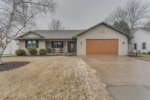 Photo of 30 WEATHERSTONE Drive, APPLETON, WI 54914 (MLS # 50322177)