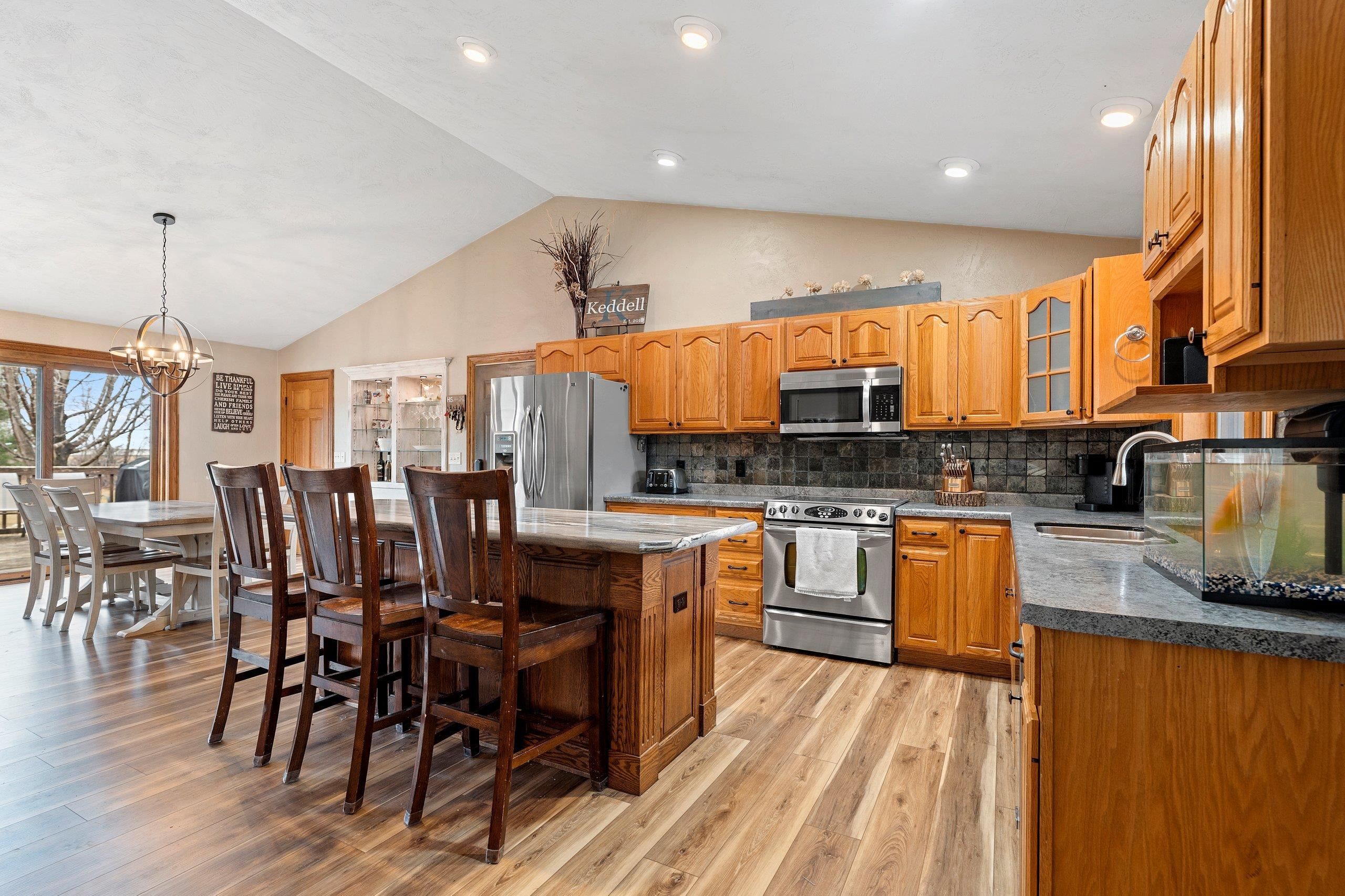 Bear Creek, Wisconsin 54922, United States, 3 Bedrooms Bedrooms, ,3 BathroomsBathrooms,Residential,Active,99618