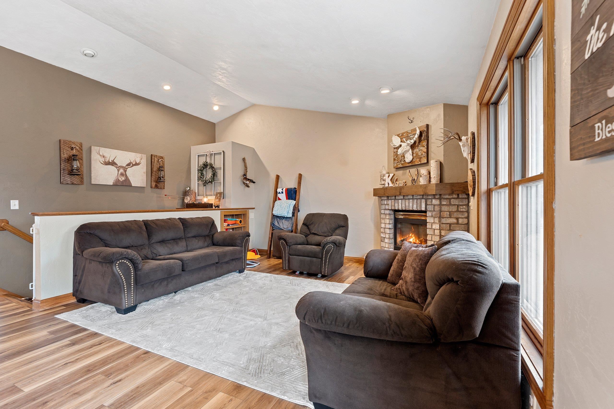 Bear Creek, Wisconsin 54922, United States, 3 Bedrooms Bedrooms, ,3 BathroomsBathrooms,Residential,Active,99618