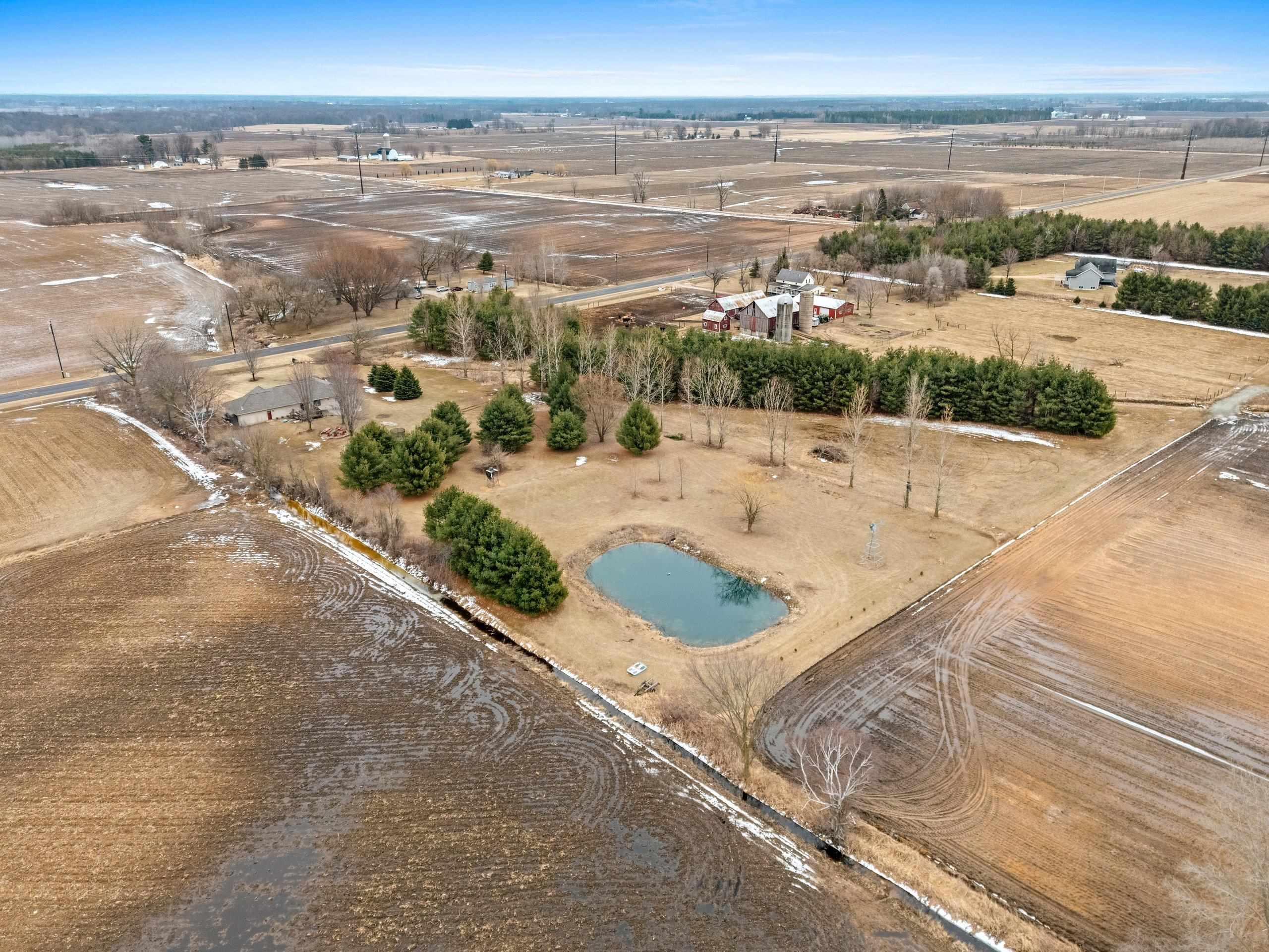 Bear Creek, Wisconsin 54922, United States, 3 Bedrooms Bedrooms, ,3 BathroomsBathrooms,Residential,Active,99618