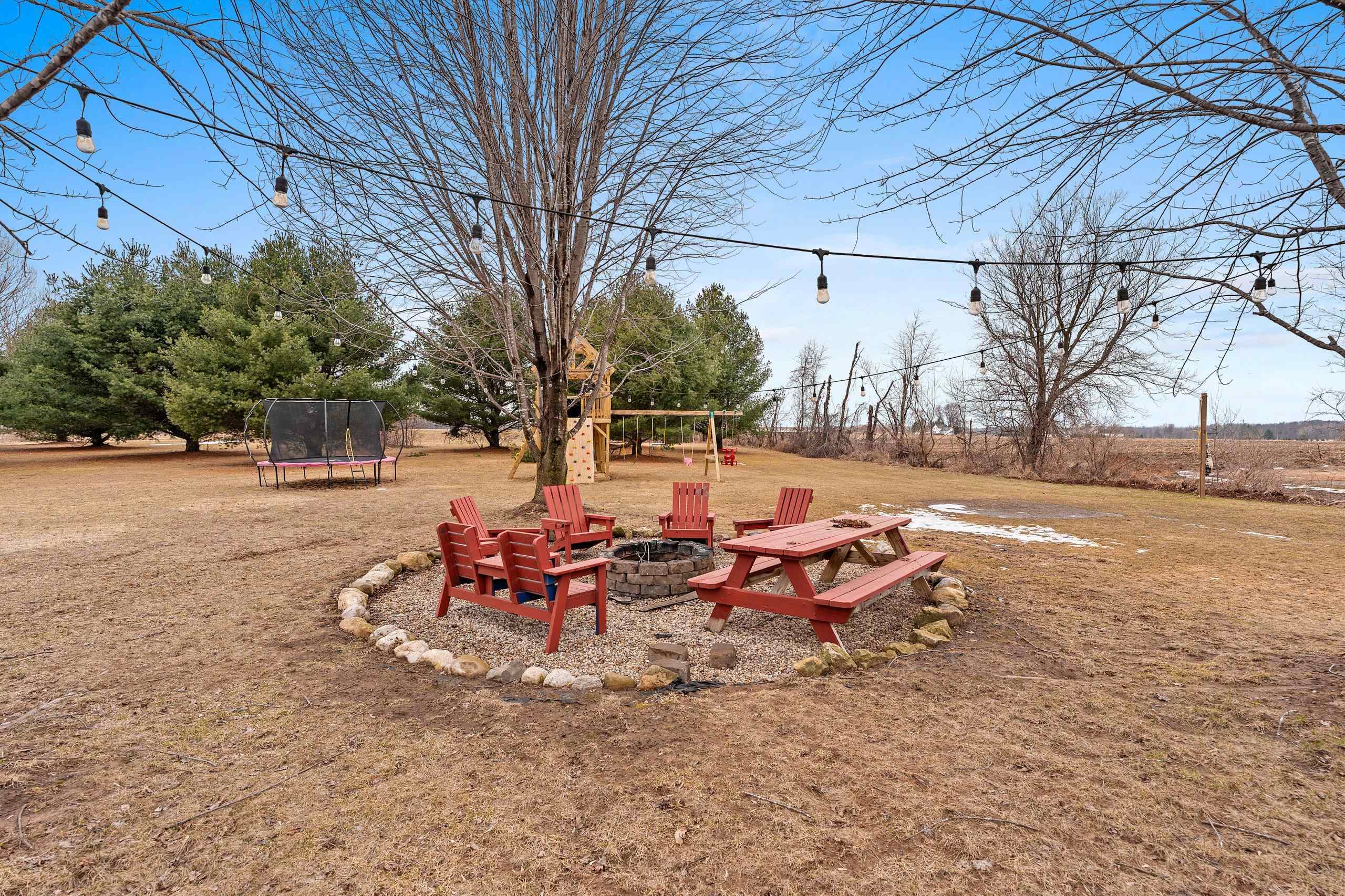 Bear Creek, Wisconsin 54922, United States, 3 Bedrooms Bedrooms, ,3 BathroomsBathrooms,Residential,Active,99618