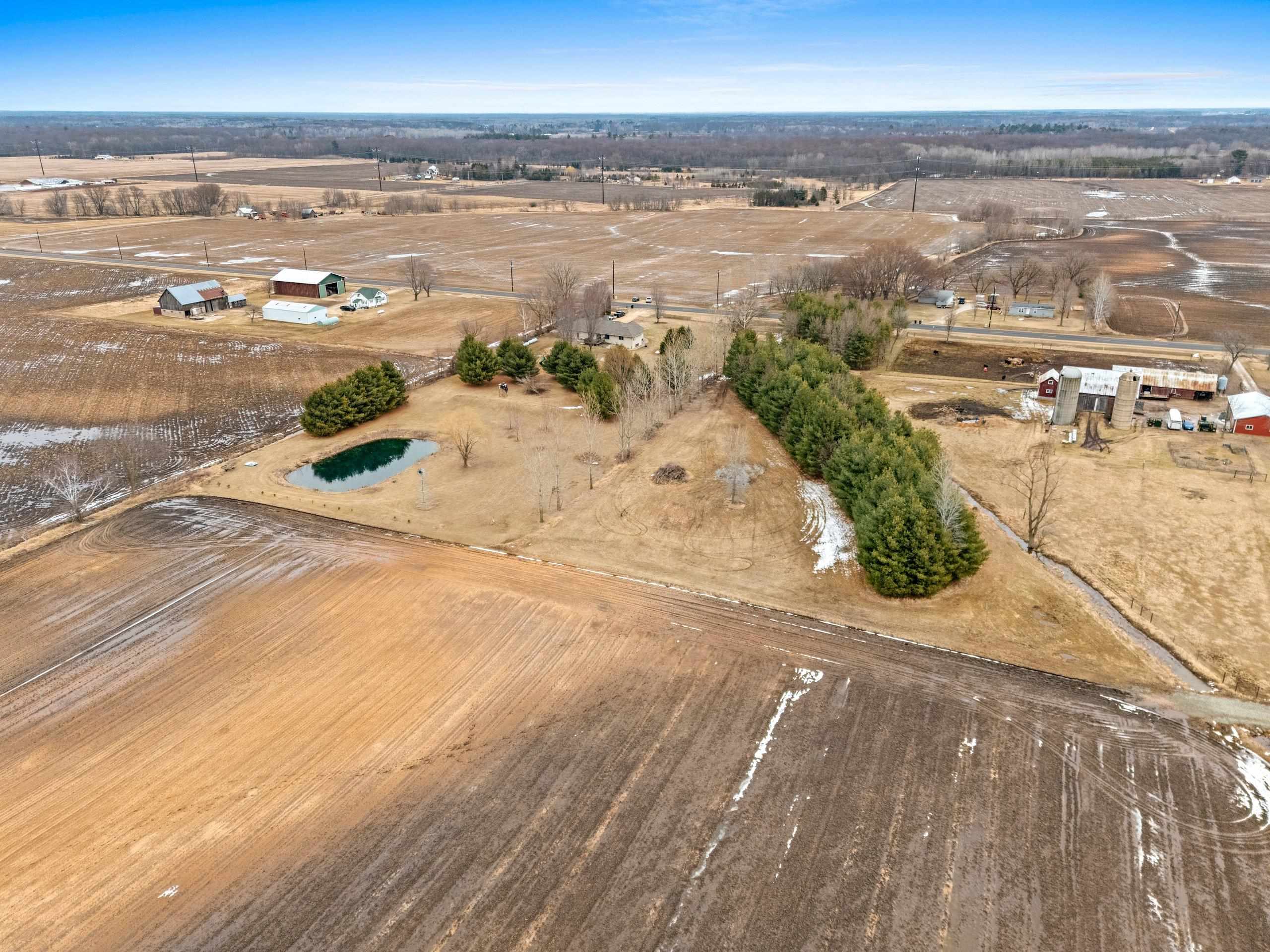 Bear Creek, Wisconsin 54922, United States, 3 Bedrooms Bedrooms, ,3 BathroomsBathrooms,Residential,Active,99618