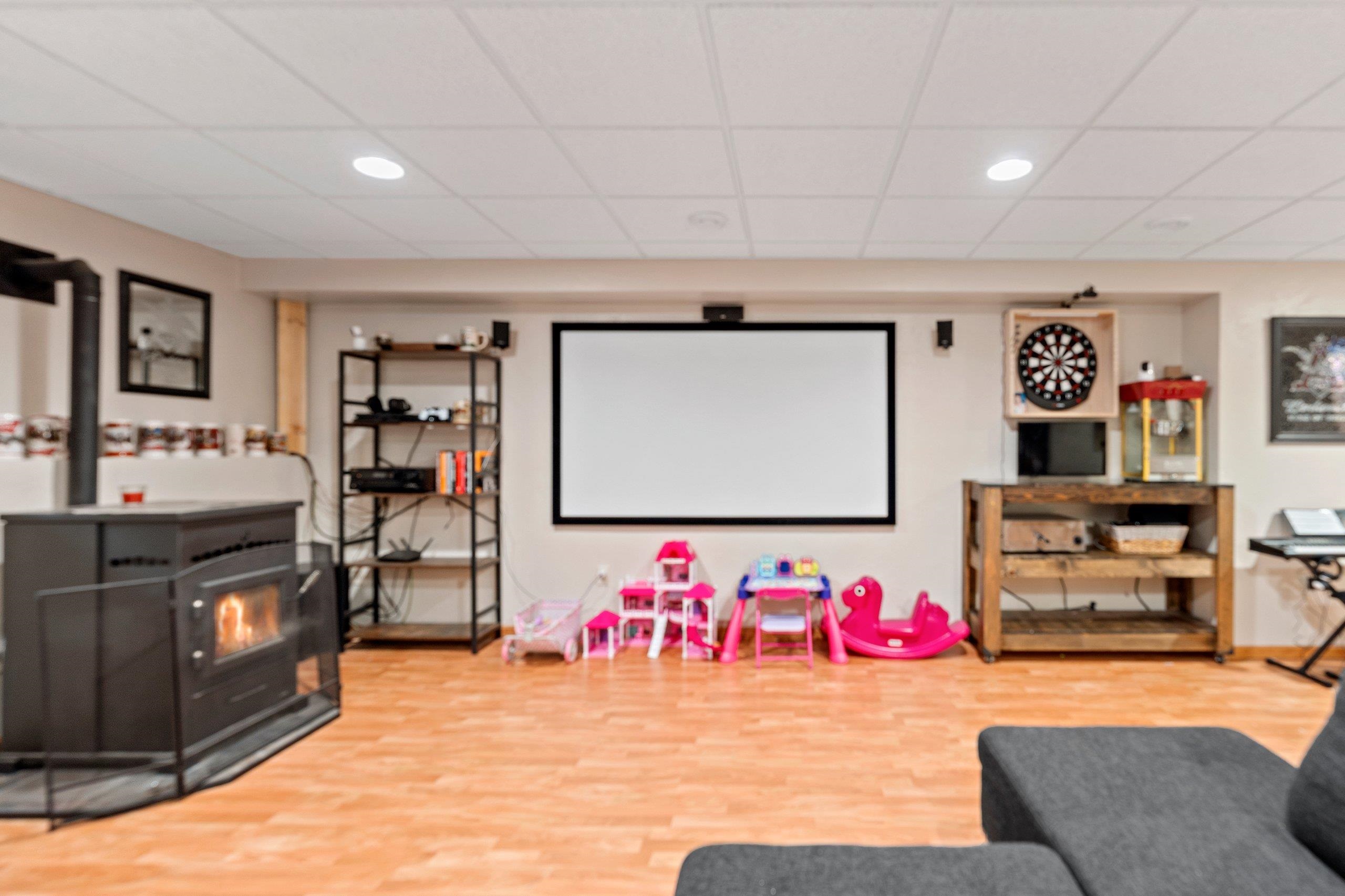 Bear Creek, Wisconsin 54922, United States, 3 Bedrooms Bedrooms, ,3 BathroomsBathrooms,Residential,Active,99618