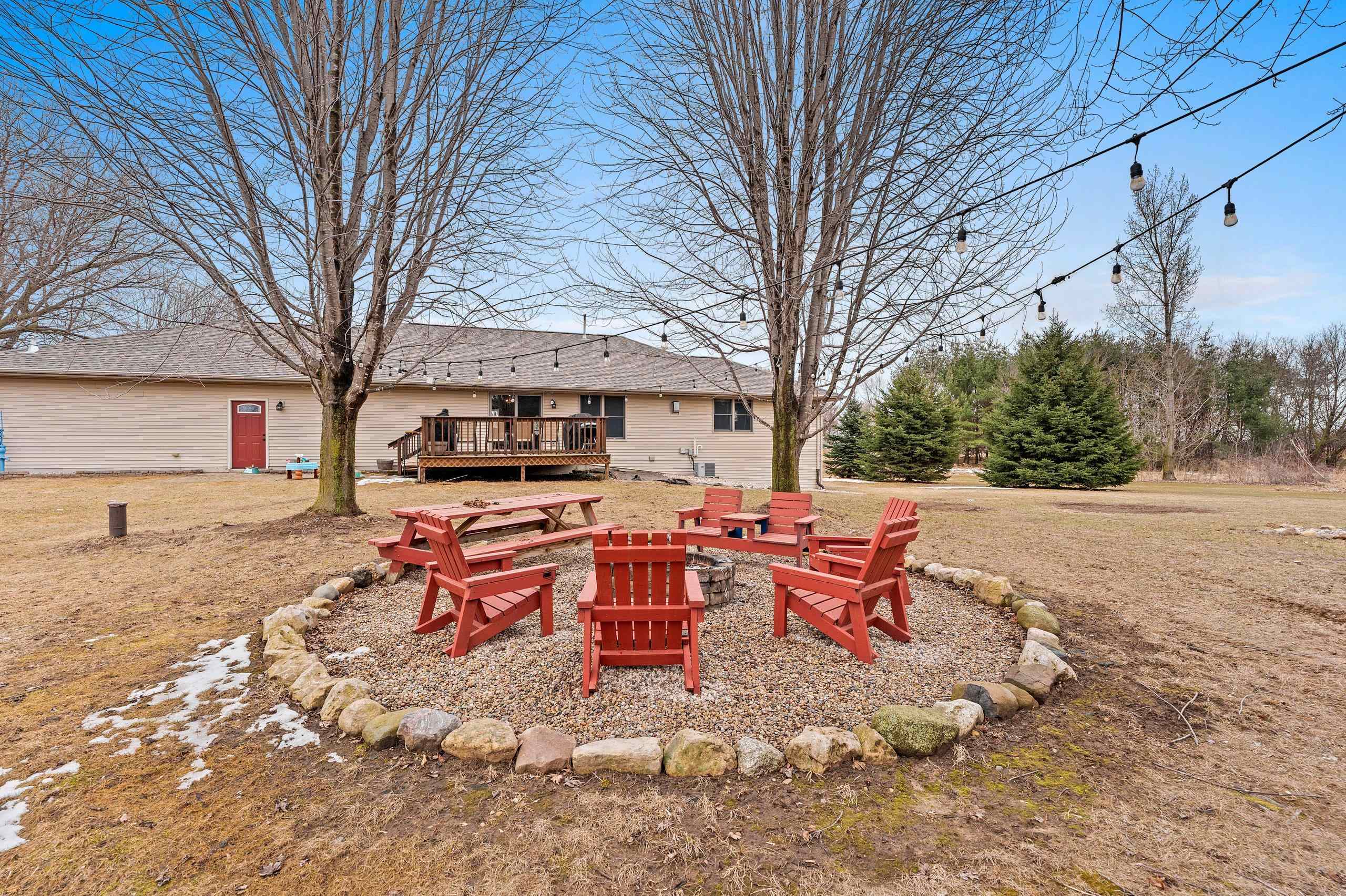 Bear Creek, Wisconsin 54922, United States, 3 Bedrooms Bedrooms, ,3 BathroomsBathrooms,Residential,Active,99618