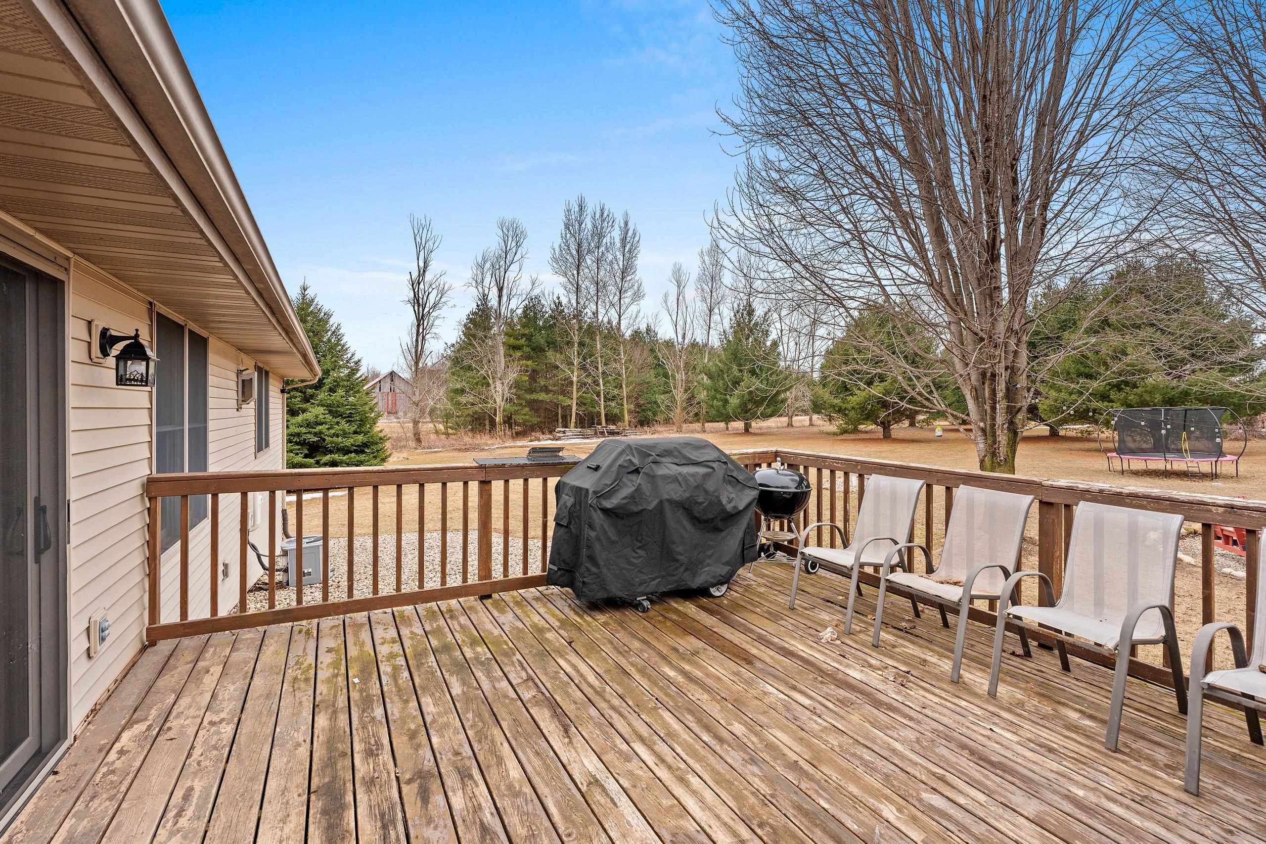 Bear Creek, Wisconsin 54922, United States, 3 Bedrooms Bedrooms, ,3 BathroomsBathrooms,Residential,Active,99618