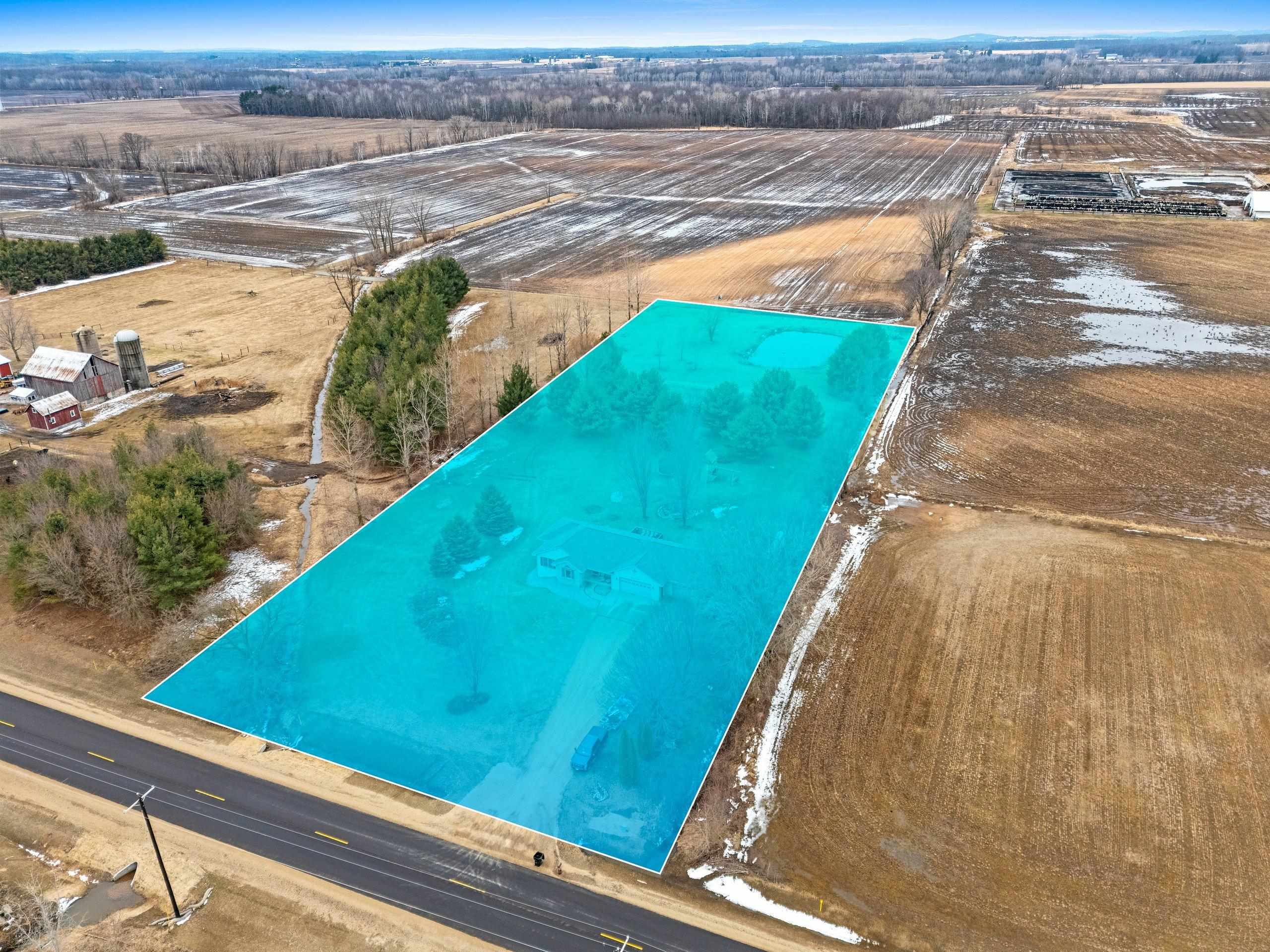 Bear Creek, Wisconsin 54922, United States, 3 Bedrooms Bedrooms, ,3 BathroomsBathrooms,Residential,Active,99618