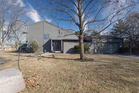 Photo of 841 E WINDFIELD Place, APPLETON, WI 54911 (MLS # 50321932)