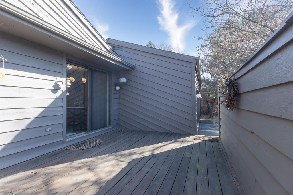 Photo of 841 E WINDFIELD Place, APPLETON, WI 54911 (MLS # 50321932)
