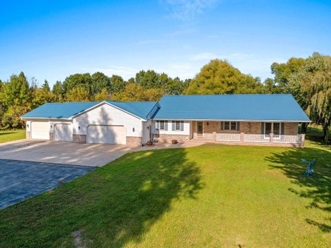 Photo of N4780 KETTNER Road, SHIOCTON, WI 54170 (MLS # 50316159)