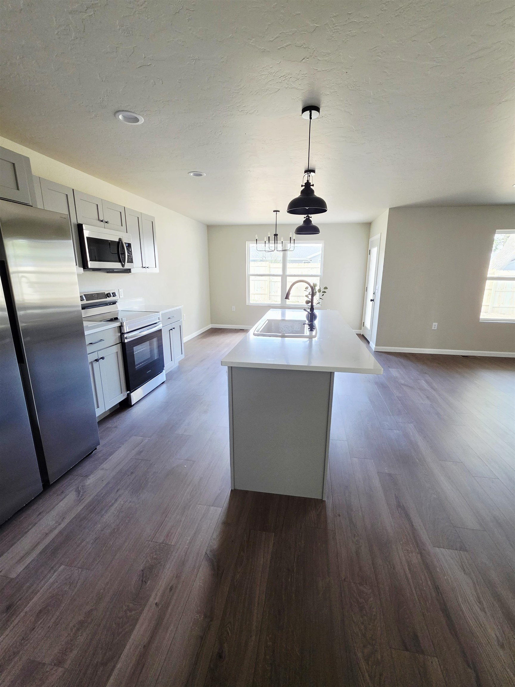 434 VILLAGE Lane