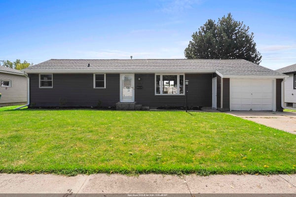 1682 DEBRA LN, GREEN BAY, WI 54302 - Image b7bbde2c899f32e4dfdf8ee0b22a31d2/3857406958
