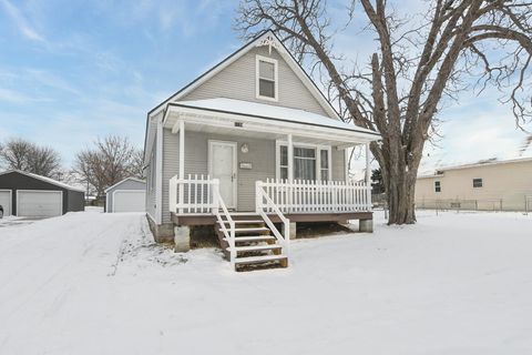 Photo of 1129 S CHESTNUT Avenue, GREEN BAY, WI 54304 (MLS # 50320150)
