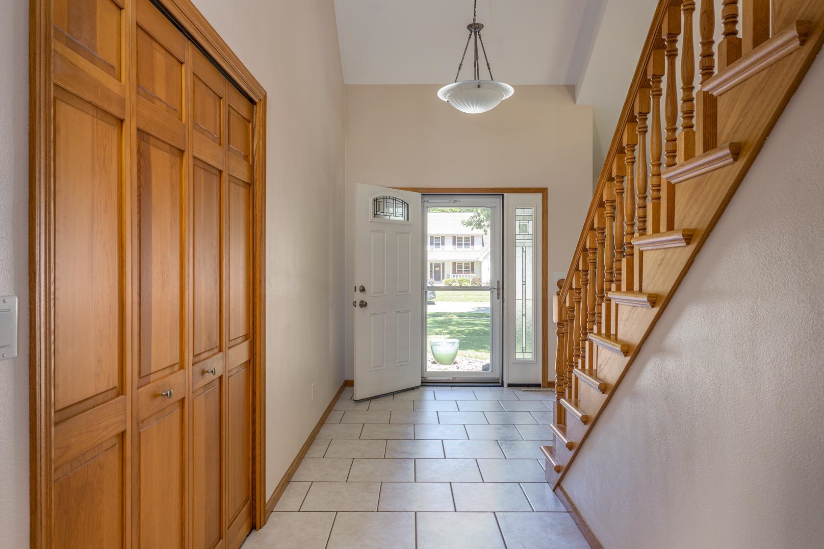 1752 HUNTERS GLEN Drive