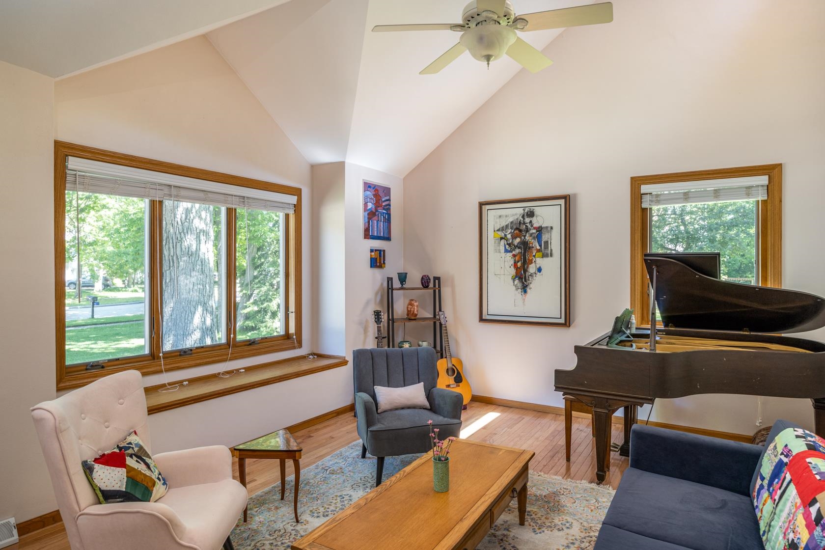 1752 HUNTERS GLEN Drive