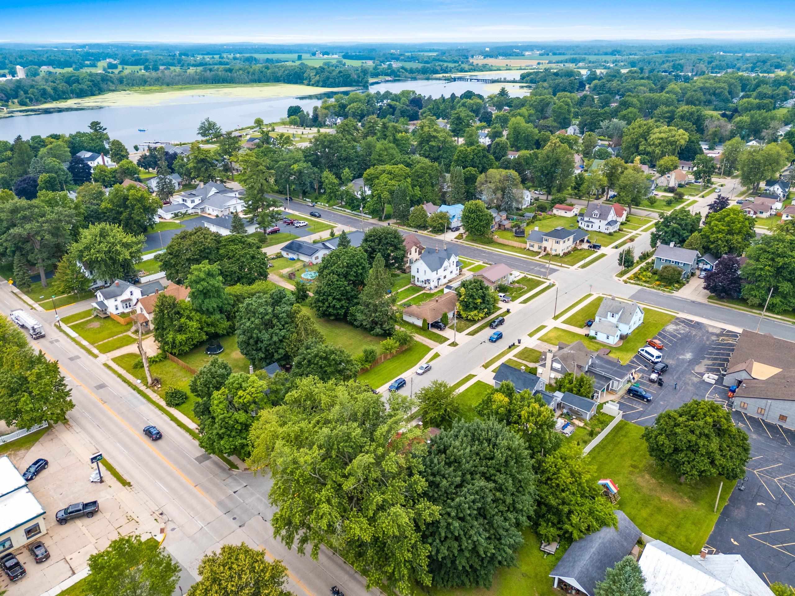 Shawano, Wisconsin 54166, United States, 3 Bedrooms Bedrooms, ,1 BathroomBathrooms,Residential,Active,177380