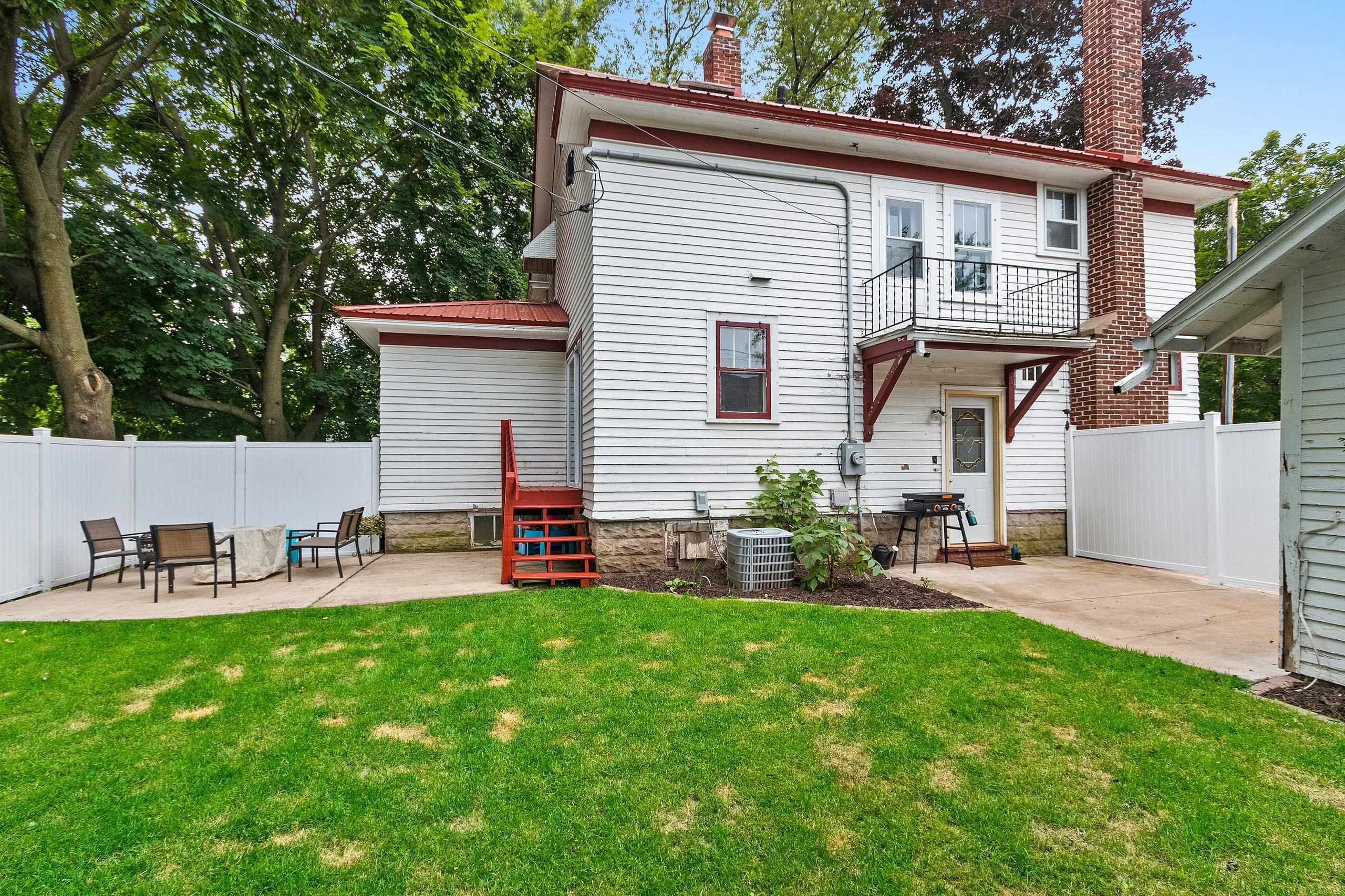 Shawano, Wisconsin 54166, United States, 3 Bedrooms Bedrooms, ,1 BathroomBathrooms,Residential,Active,177380