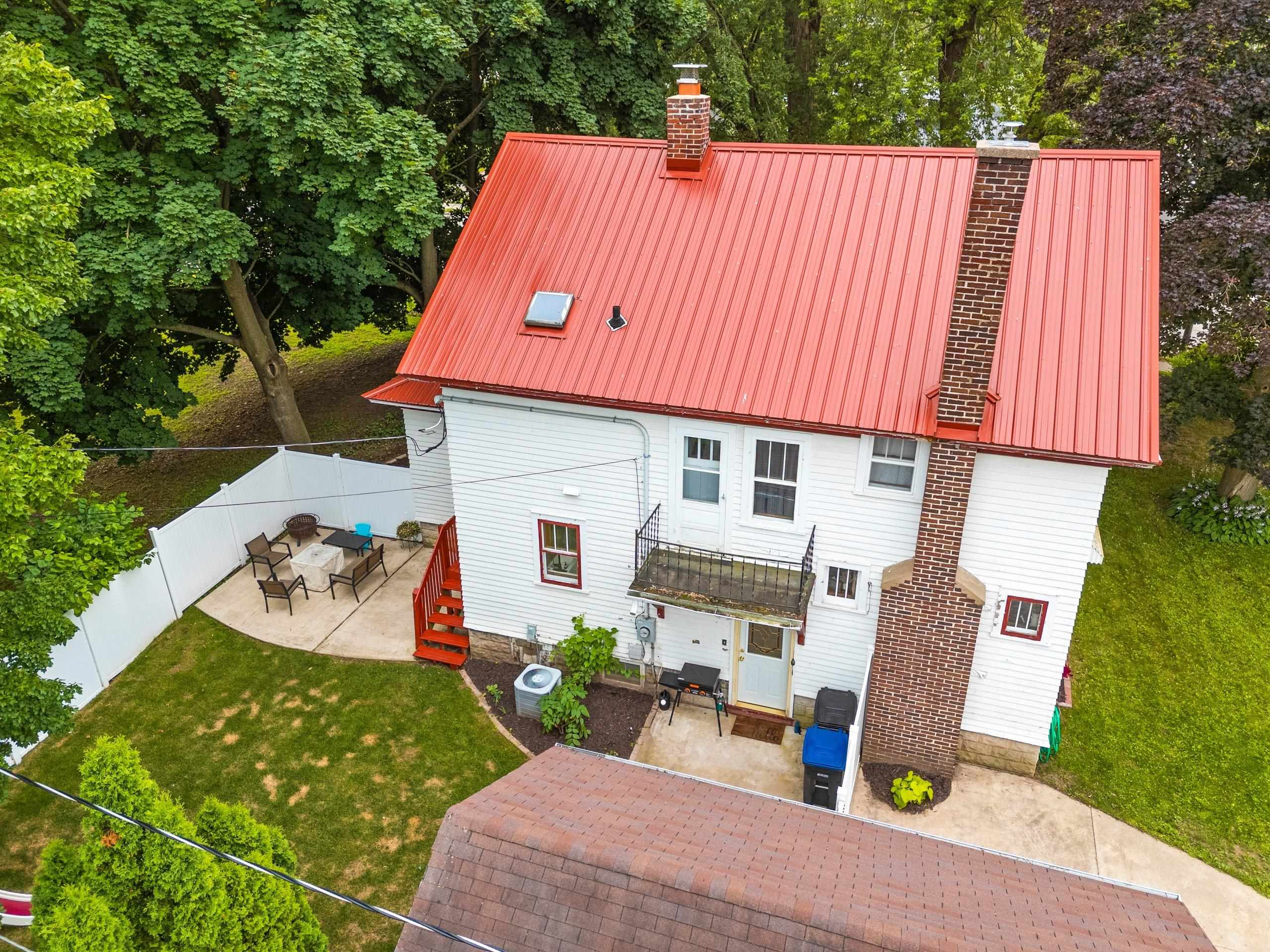 Shawano, Wisconsin 54166, United States, 3 Bedrooms Bedrooms, ,1 BathroomBathrooms,Residential,Active,177380