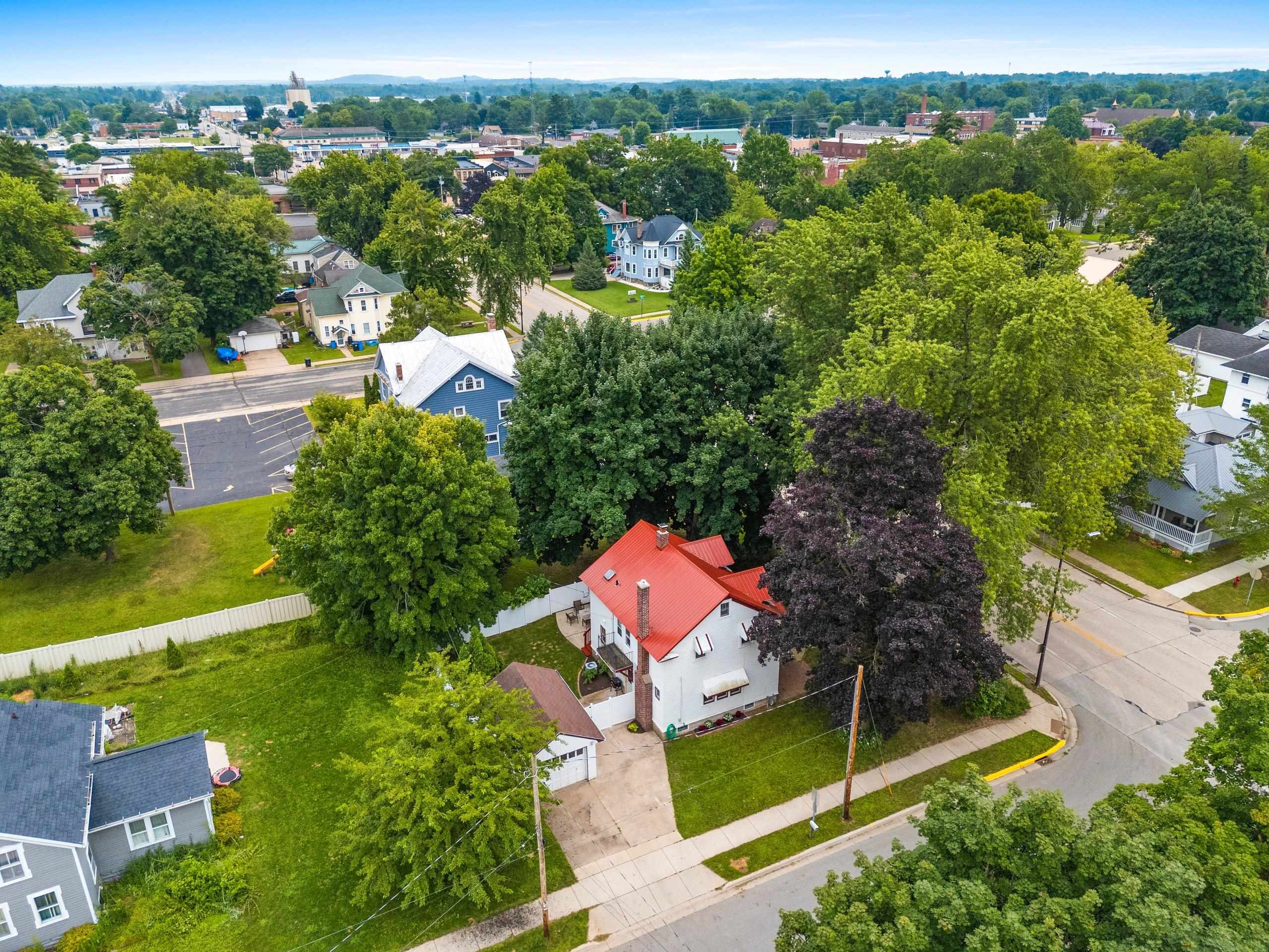 Shawano, Wisconsin 54166, United States, 3 Bedrooms Bedrooms, ,1 BathroomBathrooms,Residential,Active,177380