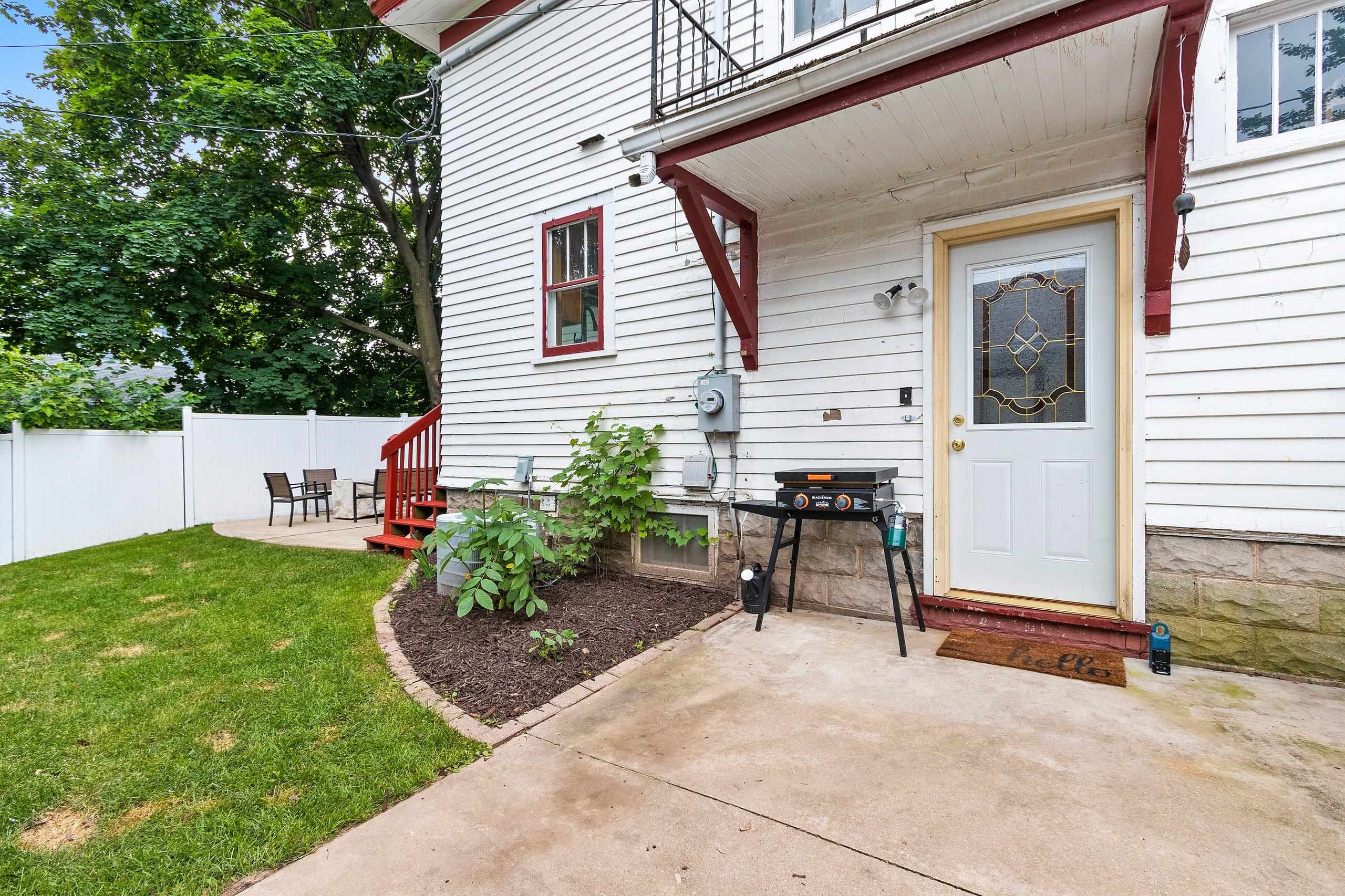 Shawano, Wisconsin 54166, United States, 3 Bedrooms Bedrooms, ,1 BathroomBathrooms,Residential,Active,177380