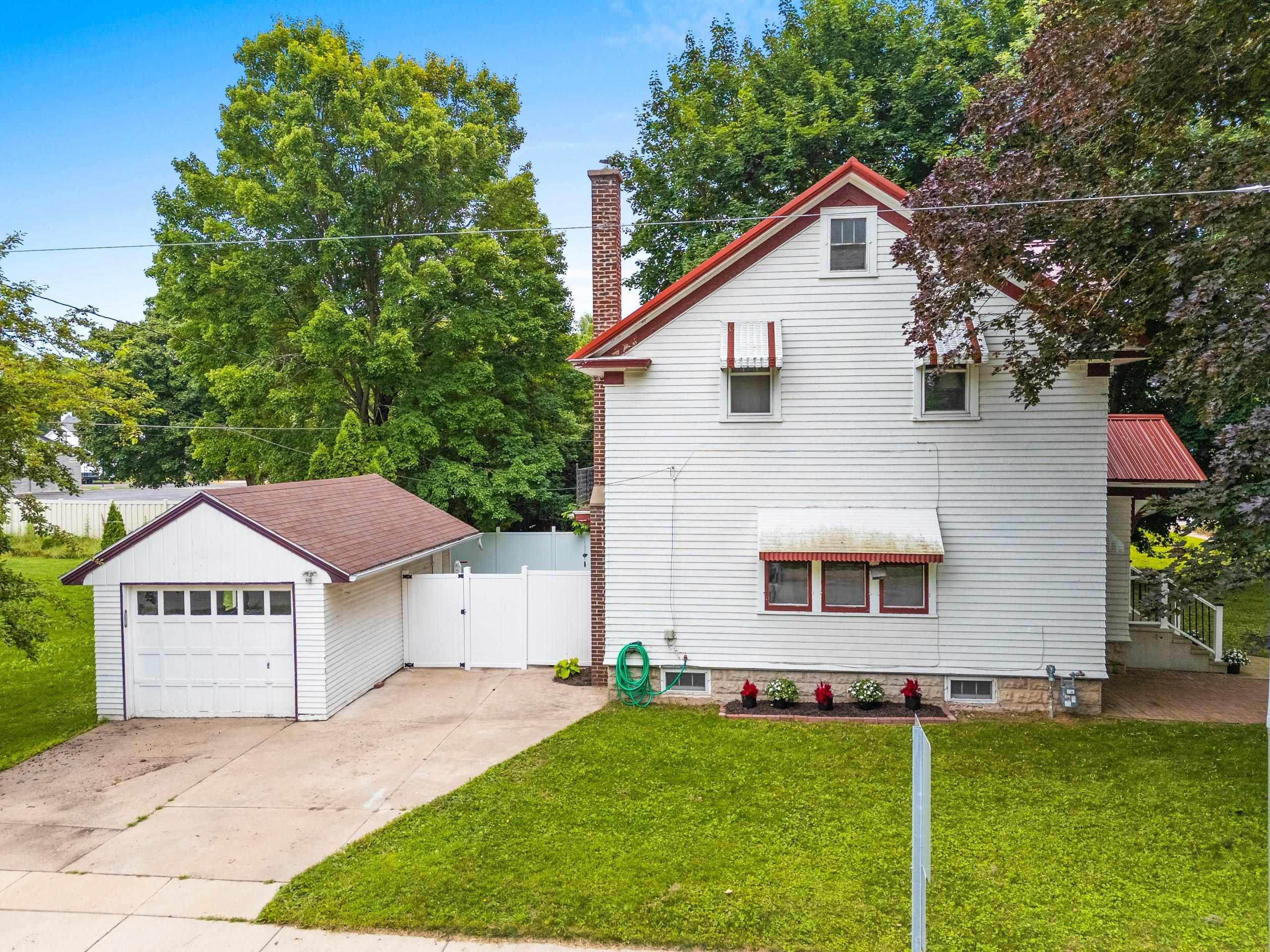 Shawano, Wisconsin 54166, United States, 3 Bedrooms Bedrooms, ,1 BathroomBathrooms,Residential,Active,177380