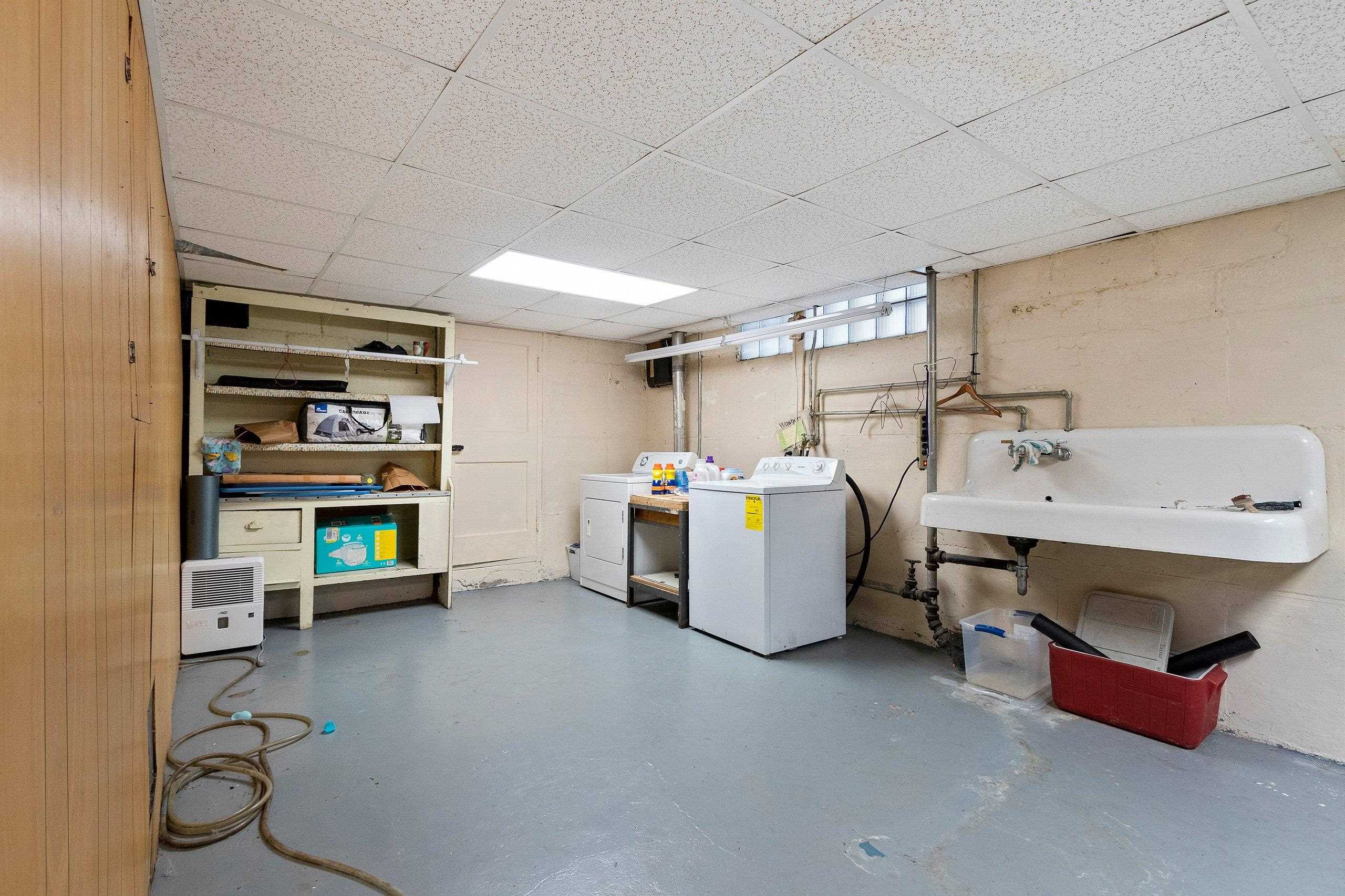 Shawano, Wisconsin 54166, United States, 3 Bedrooms Bedrooms, ,1 BathroomBathrooms,Residential,Active,177380