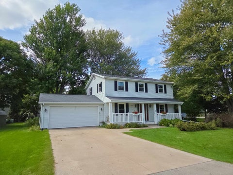 Photo of 1310 STEAD Drive, MENASHA, WI 54952 (MLS # 50332721)