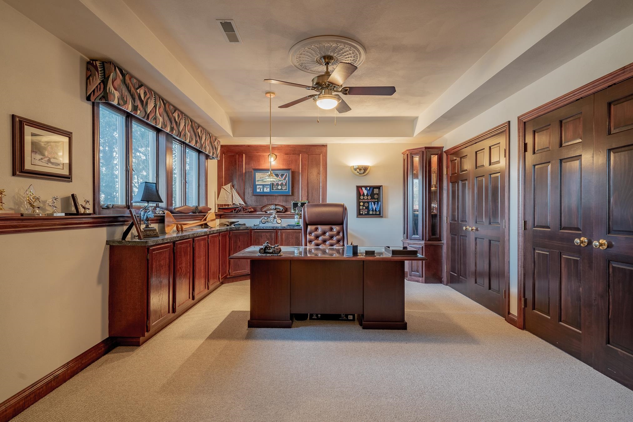 Appleton, Wisconsin 54915, United States, 4 Bedrooms Bedrooms, ,5 BathroomsBathrooms,Residential,Active,209031