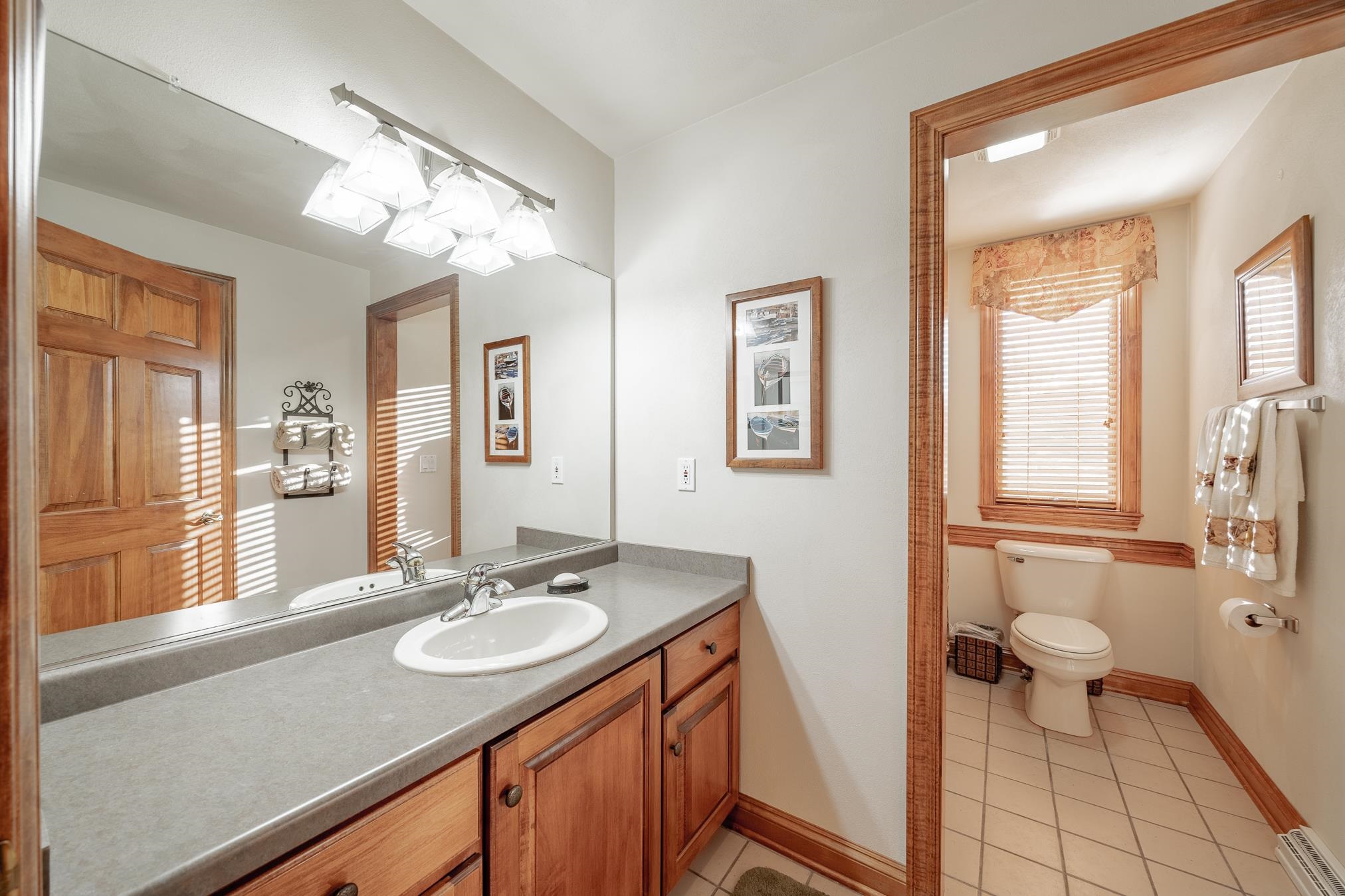 Appleton, Wisconsin 54915, United States, 4 Bedrooms Bedrooms, ,5 BathroomsBathrooms,Residential,Active,209031