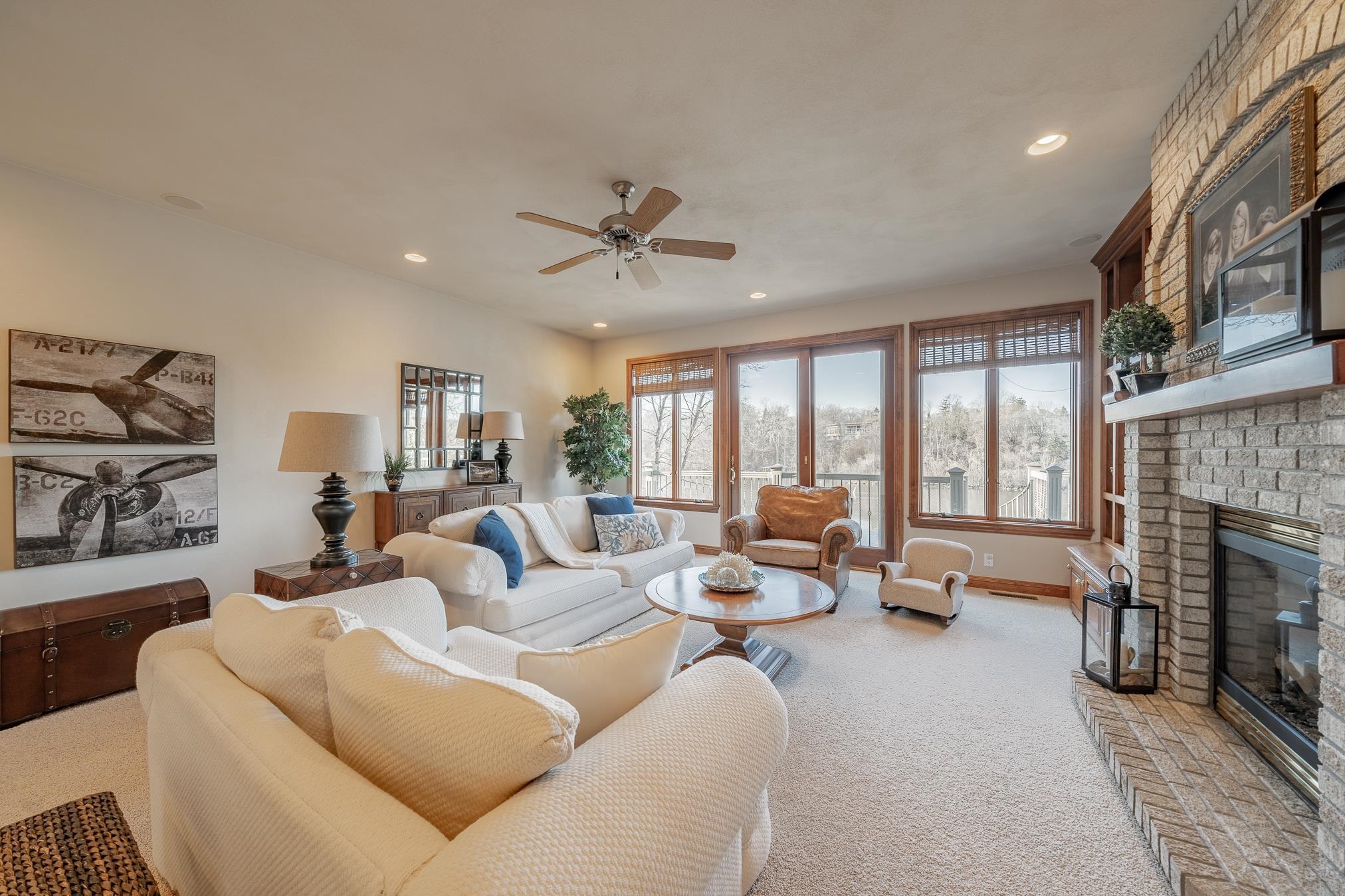 Appleton, Wisconsin 54915, United States, 4 Bedrooms Bedrooms, ,5 BathroomsBathrooms,Residential,Active,209031