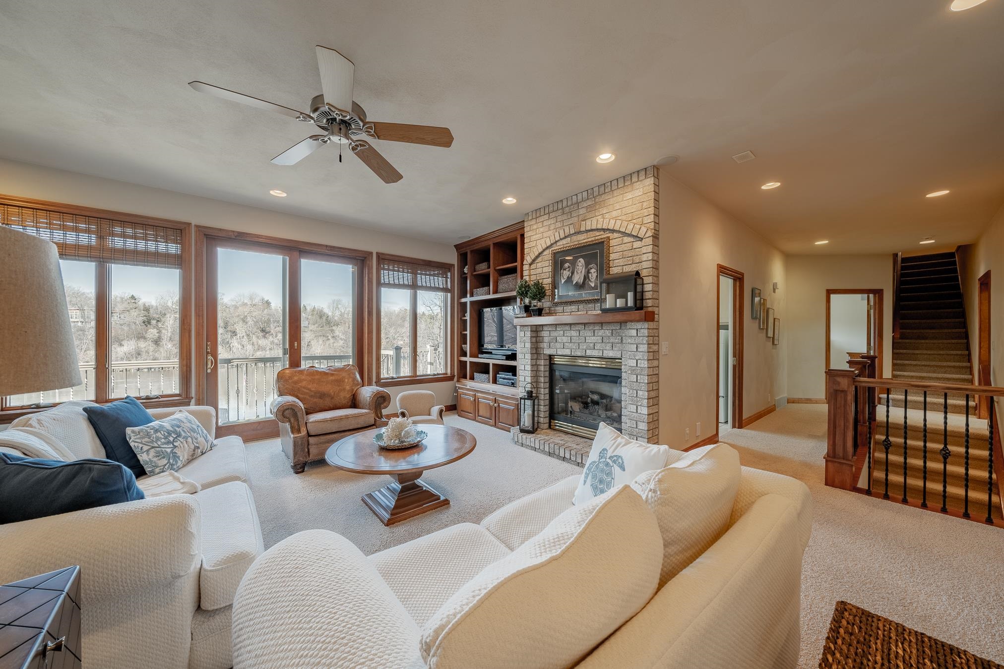 Appleton, Wisconsin 54915, United States, 4 Bedrooms Bedrooms, ,5 BathroomsBathrooms,Residential,Active,209031