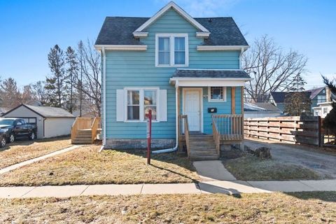 76 W BANK Street FOND DU LAC WI 54935