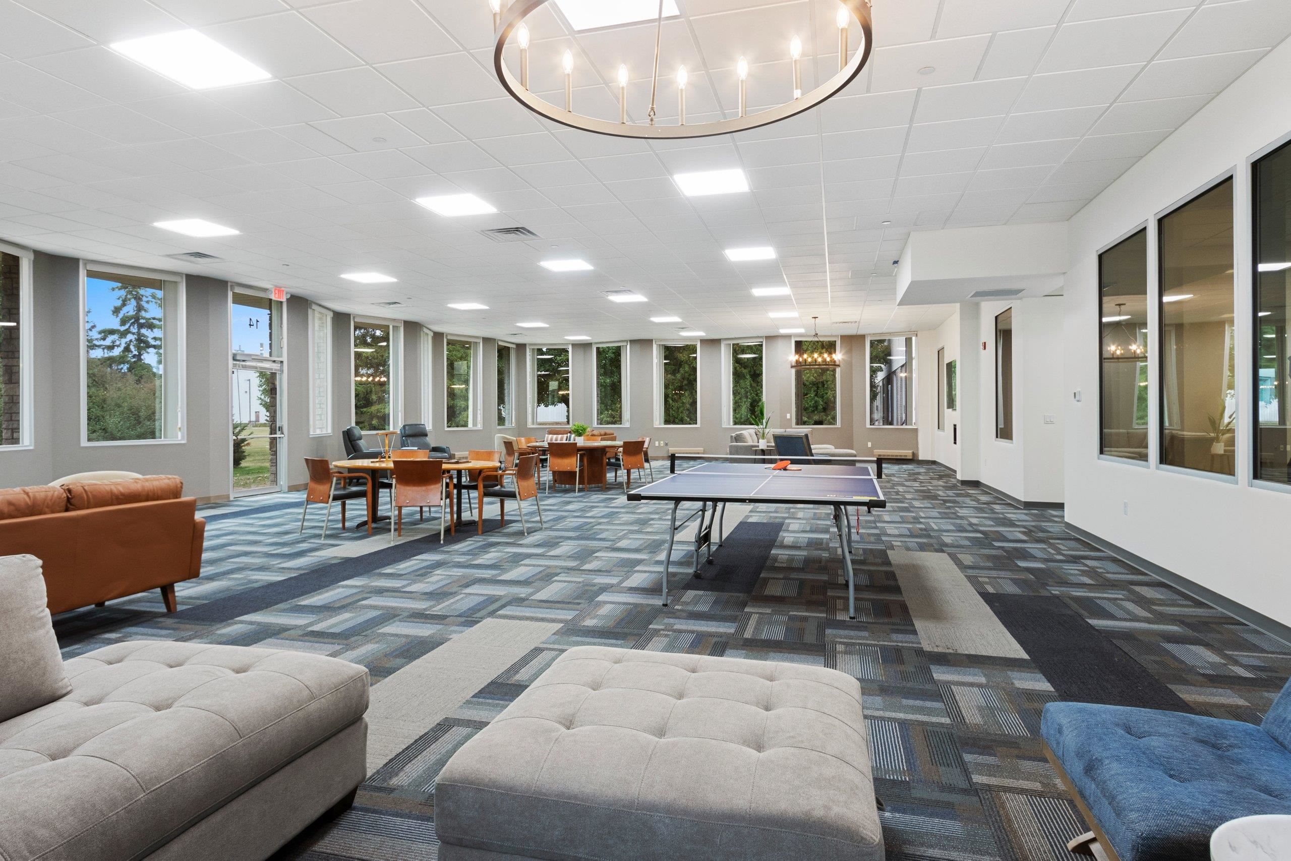 2001 MARATHON Avenue