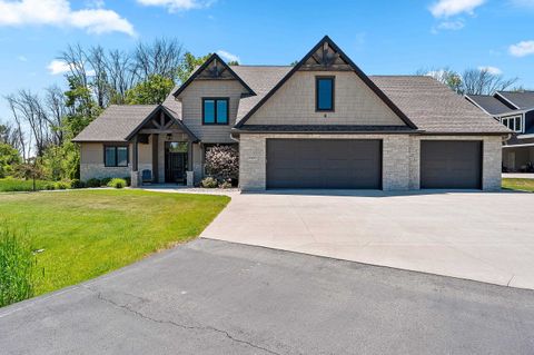 Photo of W4269 ROSE TREE Drive, APPLETON, WI 54913 (MLS # 50327038)