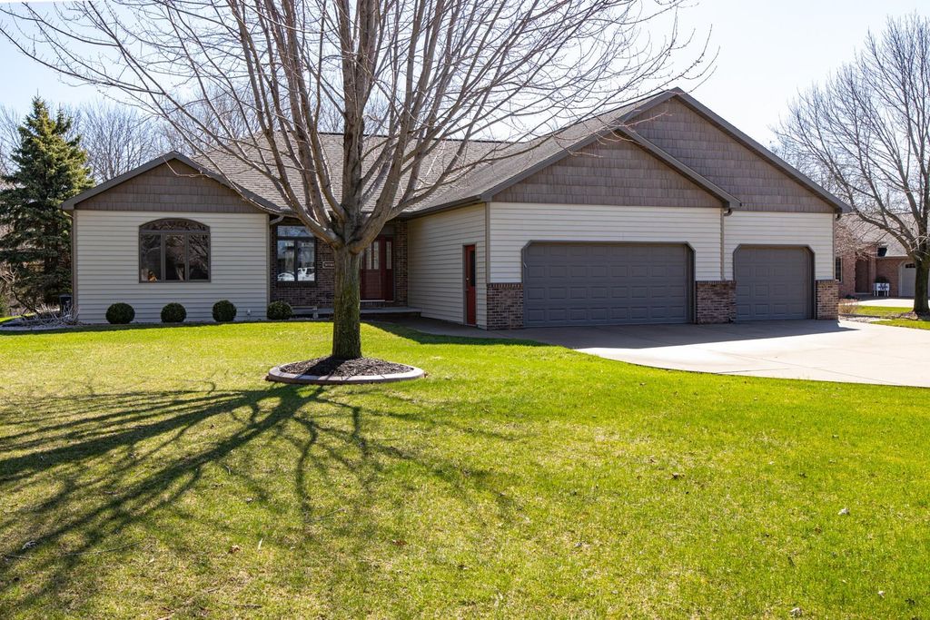 Photo of N7852 STATE PARK Road, SHERWOOD, WI 54169 (MLS # 50323565)