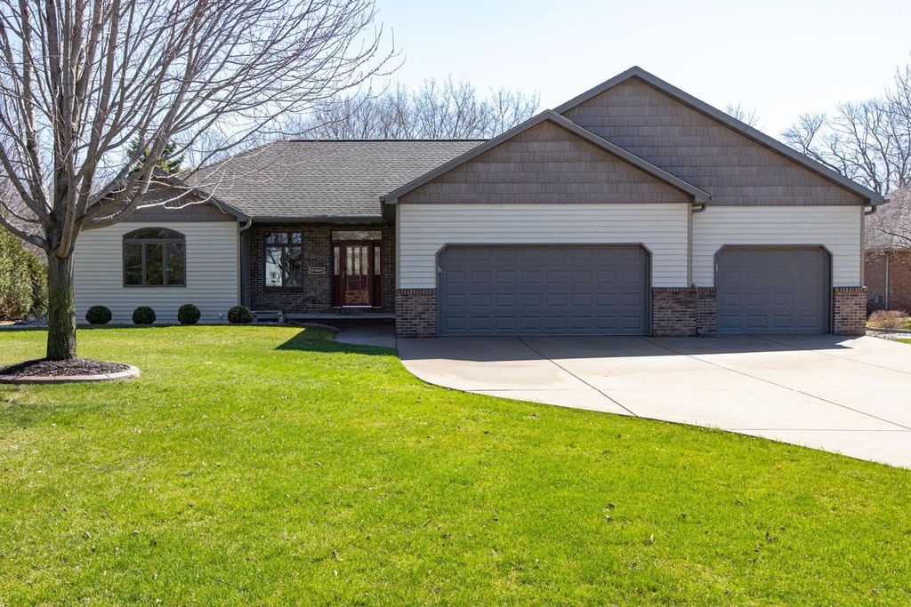Photo of N7852 STATE PARK Road, SHERWOOD, WI 54169 (MLS # 50323565)