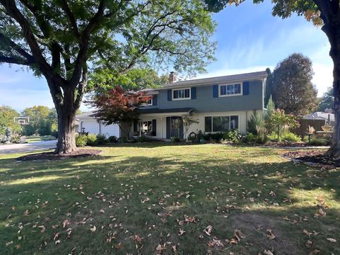 Photo of 1053 ERNST Drive, GREEN BAY, WI 54304 (MLS # 50316083)