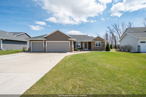 2715 ANDROMEDA Drive DE PERE WI 54115